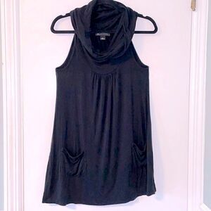 International Concepts black sleeveless soft cowl neck tunic with pockets M